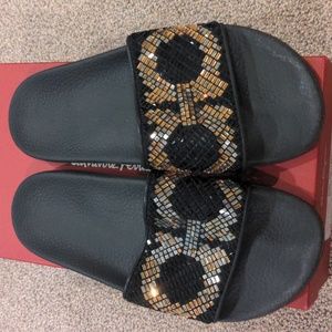Ferragamo Pool Slides sz 9
